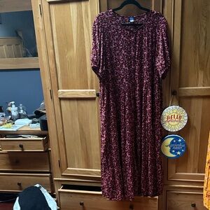 Old Navy Burgundy Floral Dress